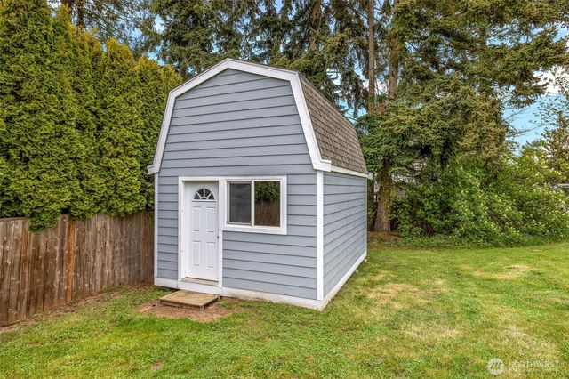 1861 Elhardt Street, Camano Island, WA 98282