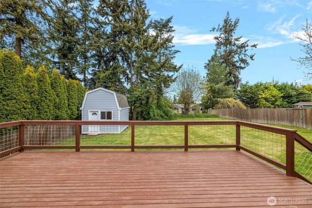 1861 Elhardt Street, Camano Island, WA 98282