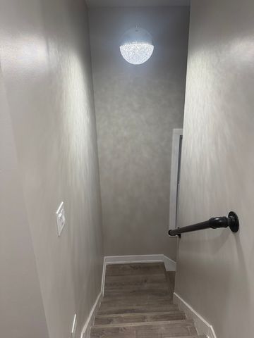 1311 E 71st Place, Chicago, IL 60619