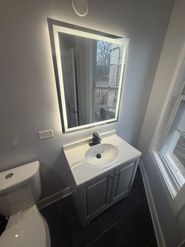 1311 E 71st Place, Chicago, IL 60619