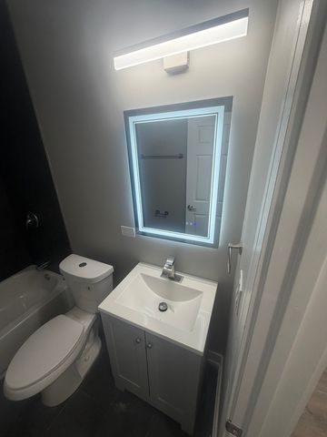 1311 E 71st Place, Chicago, IL 60619