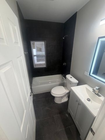 1311 E 71st Place, Chicago, IL 60619