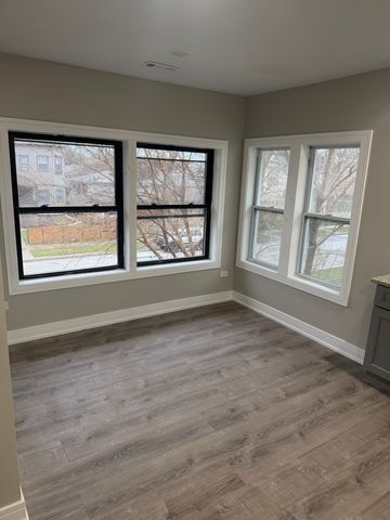 1311 E 71st Place, Chicago, IL 60619