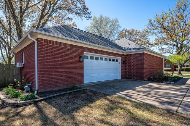 1660 Chicot Drive, Conway, AR 72058