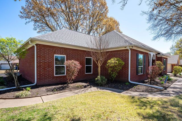 1660 Chicot Drive, Conway, AR 72058