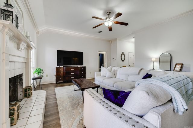 1660 Chicot Drive, Conway, AR 72058