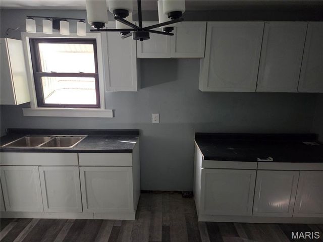 6474 Dale Avenue, St Louis, MO 63139