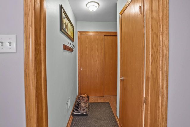 N77W15736 Crossway DRIVE, Menomonee Falls, WI 53051