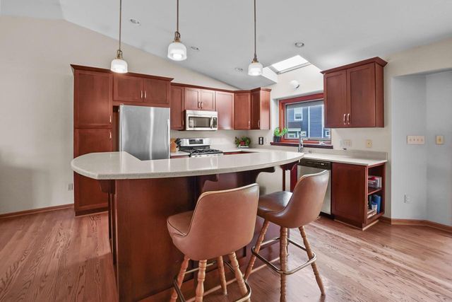 N77W15736 Crossway DRIVE, Menomonee Falls, WI 53051