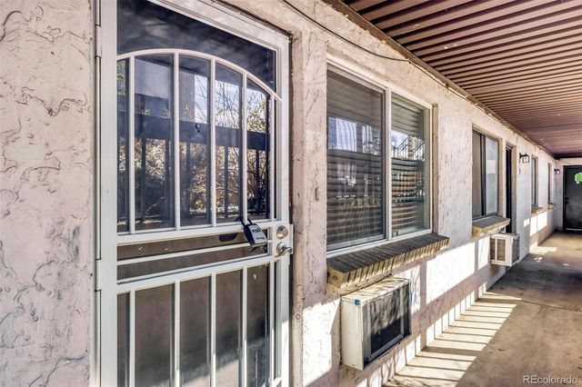 875 S Quebec Street 4, Denver, CO 80247