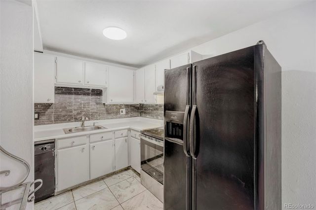 875 S Quebec Street 4, Denver, CO 80247