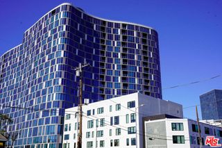 2801 Sunset Place 1009, Los Angeles, CA 90005