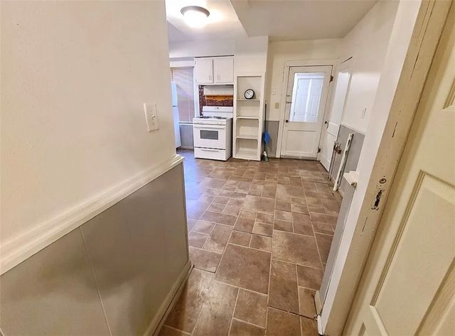 460 West 3rd Street, Elmira City, NY 14901