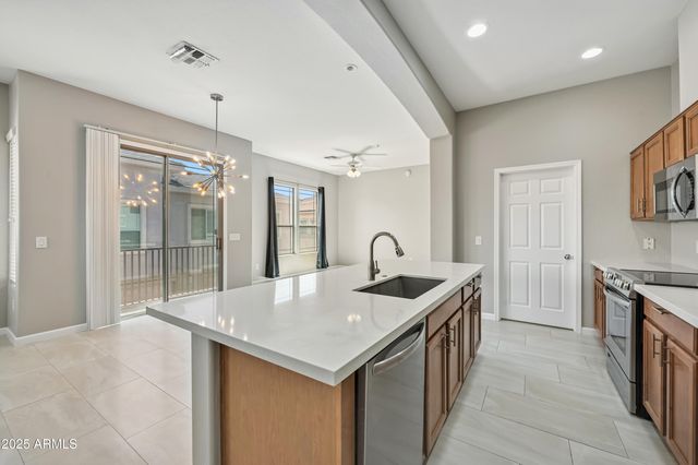 42424 N GAVILAN PEAK Parkway 7206, Anthem, AZ 85086