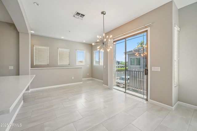 42424 N GAVILAN PEAK Parkway 7206, Anthem, AZ 85086