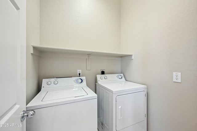 42424 N GAVILAN PEAK Parkway 7206, Anthem, AZ 85086