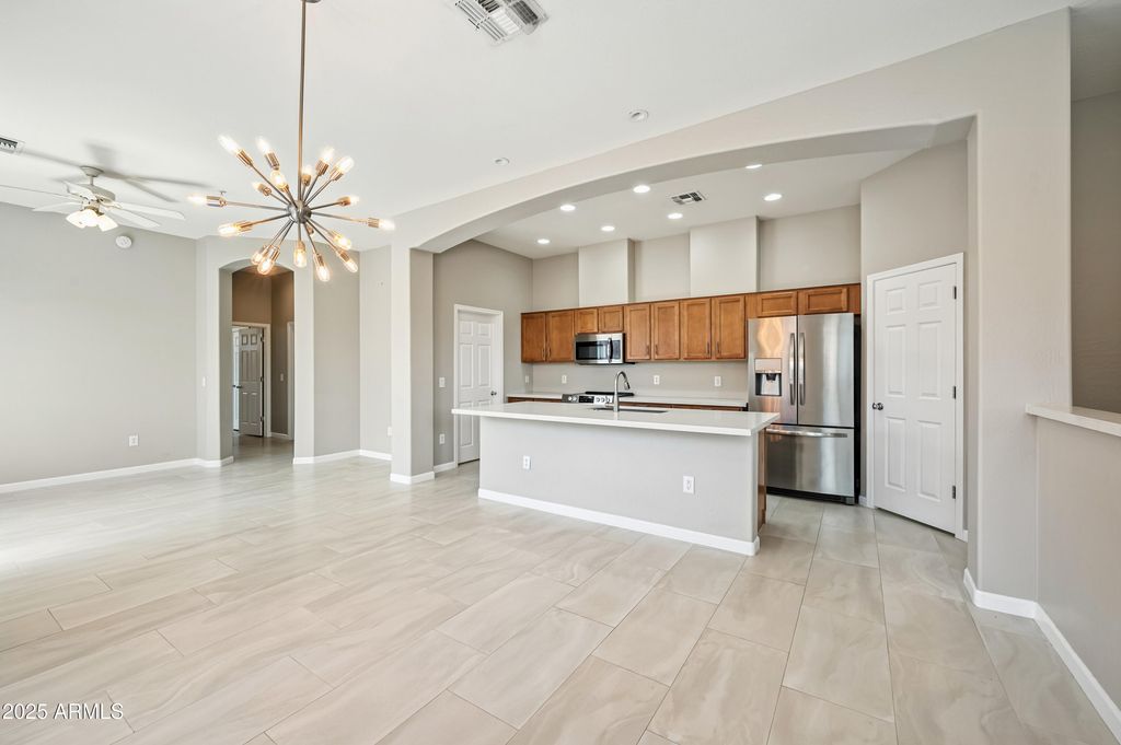 42424 N GAVILAN PEAK Parkway 7206, Anthem, AZ 85086