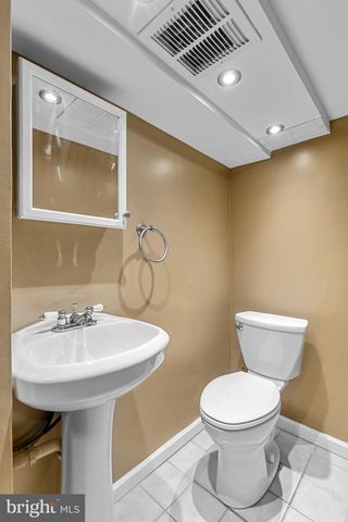 959 HELEN AVE, Lancaster, PA 17601