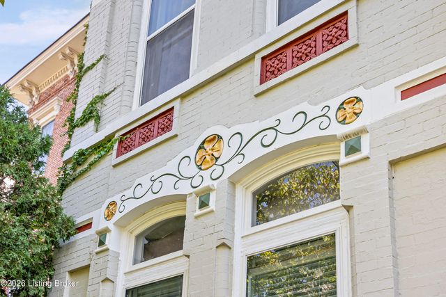 1037 S 4th St APT 2, Louisville, KY 40203