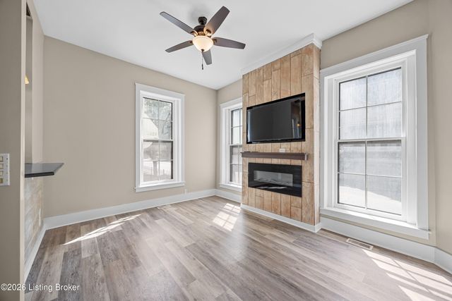 1037 S 4th St APT 2, Louisville, KY 40203