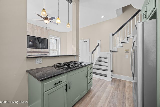 1037 S 4th St APT 2, Louisville, KY 40203