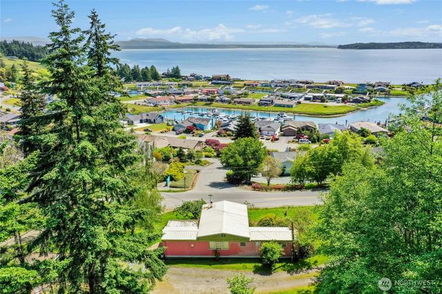 1823 Polnell Road, Oak Harbor, WA 98277
