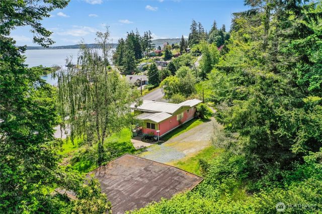 1823 Polnell Road, Oak Harbor, WA 98277