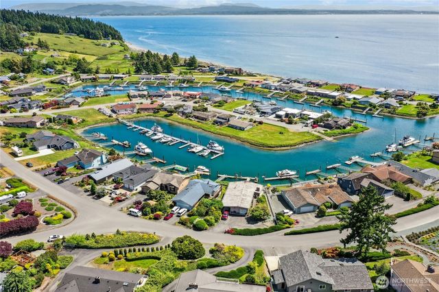 1823 Polnell Road, Oak Harbor, WA 98277