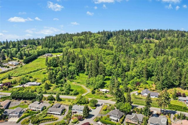 1823 Polnell Road, Oak Harbor, WA 98277