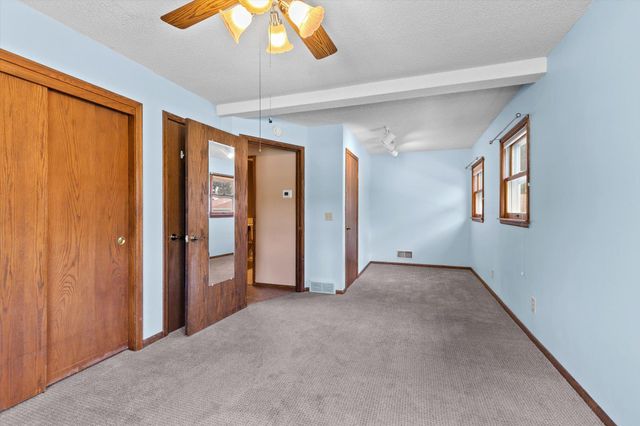 1561 Chamber Street, Saint Paul, MN 55106