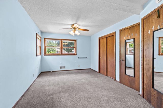 1561 Chamber Street, Saint Paul, MN 55106