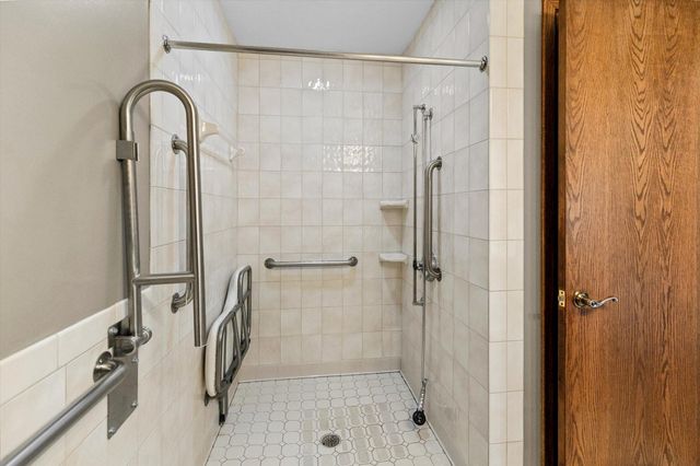 1561 Chamber Street, Saint Paul, MN 55106