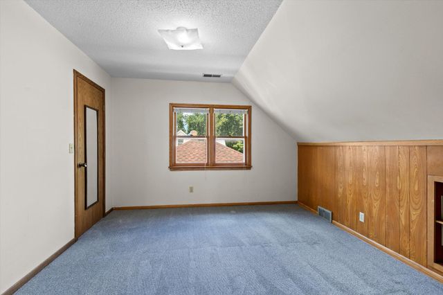 1561 Chamber Street, Saint Paul, MN 55106