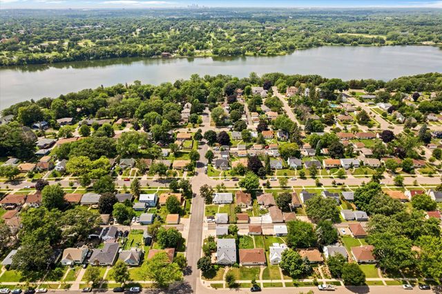 1561 Chamber Street, Saint Paul, MN 55106