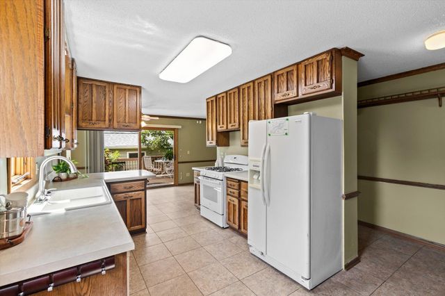 1561 Chamber Street, Saint Paul, MN 55106