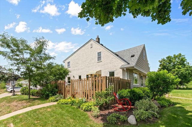 1561 Chamber Street, Saint Paul, MN 55106