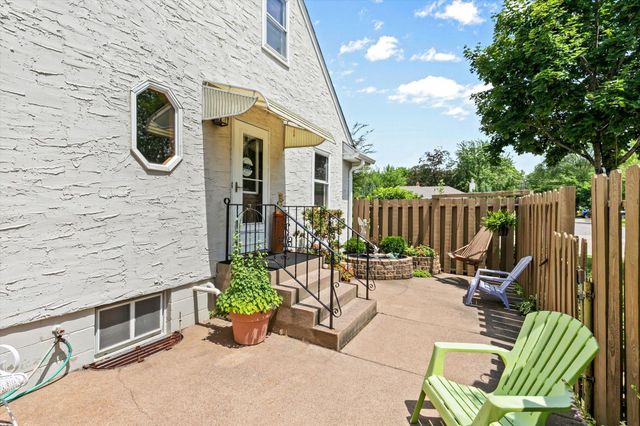 1561 Chamber Street, Saint Paul, MN 55106