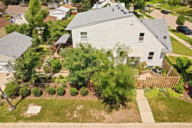 1561 Chamber Street, Saint Paul, MN 55106