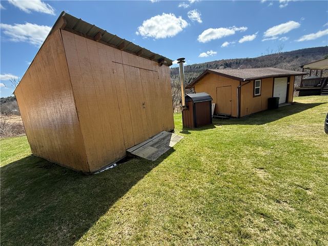 132 Lull Hill Road, Laurens, NY 13796