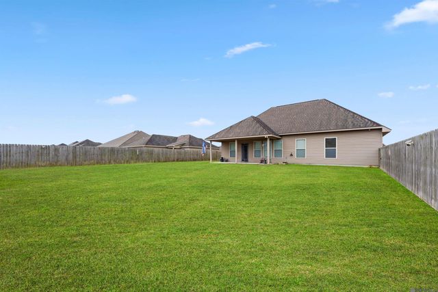 26528 Evangeline Trace Blvd, Denham Springs, LA 70726
