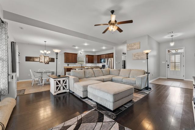 26528 Evangeline Trace Blvd, Denham Springs, LA 70726