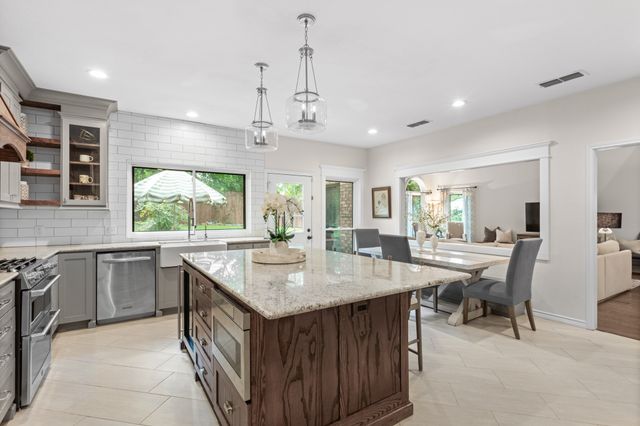 704 Windswept Court, Grapevine, TX 76051