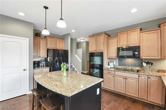 170 Centennial Drive, Avon Lake, OH 44012