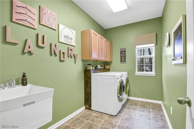 170 Centennial Drive, Avon Lake, OH 44012