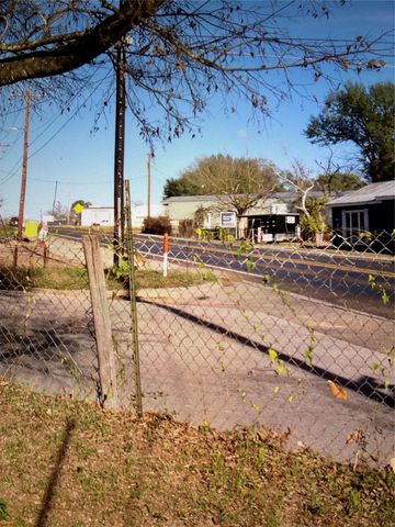 605 Independence Street, Brenham, TX 77833