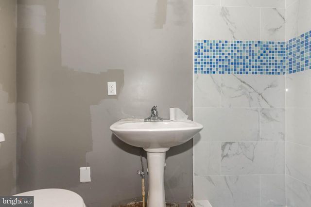 1412 W BALTIMORE ST, Baltimore, MD 21223