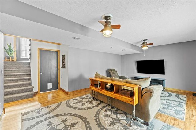 17524 SW 111th Terrace, Olathe, KS 66061