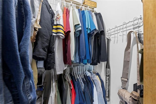 17524 SW 111th Terrace, Olathe, KS 66061