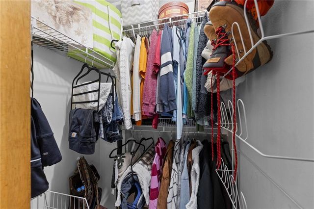 17524 SW 111th Terrace, Olathe, KS 66061