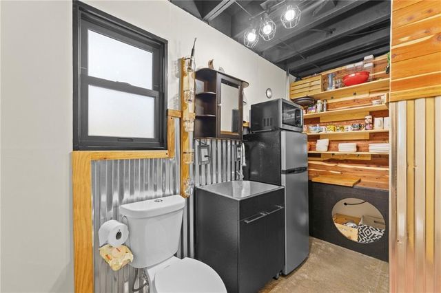 17524 SW 111th Terrace, Olathe, KS 66061